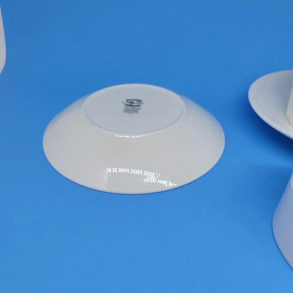 Wedgwood Colosseum White Set Of 2 Cups And 2 Saucers Excellent Condition